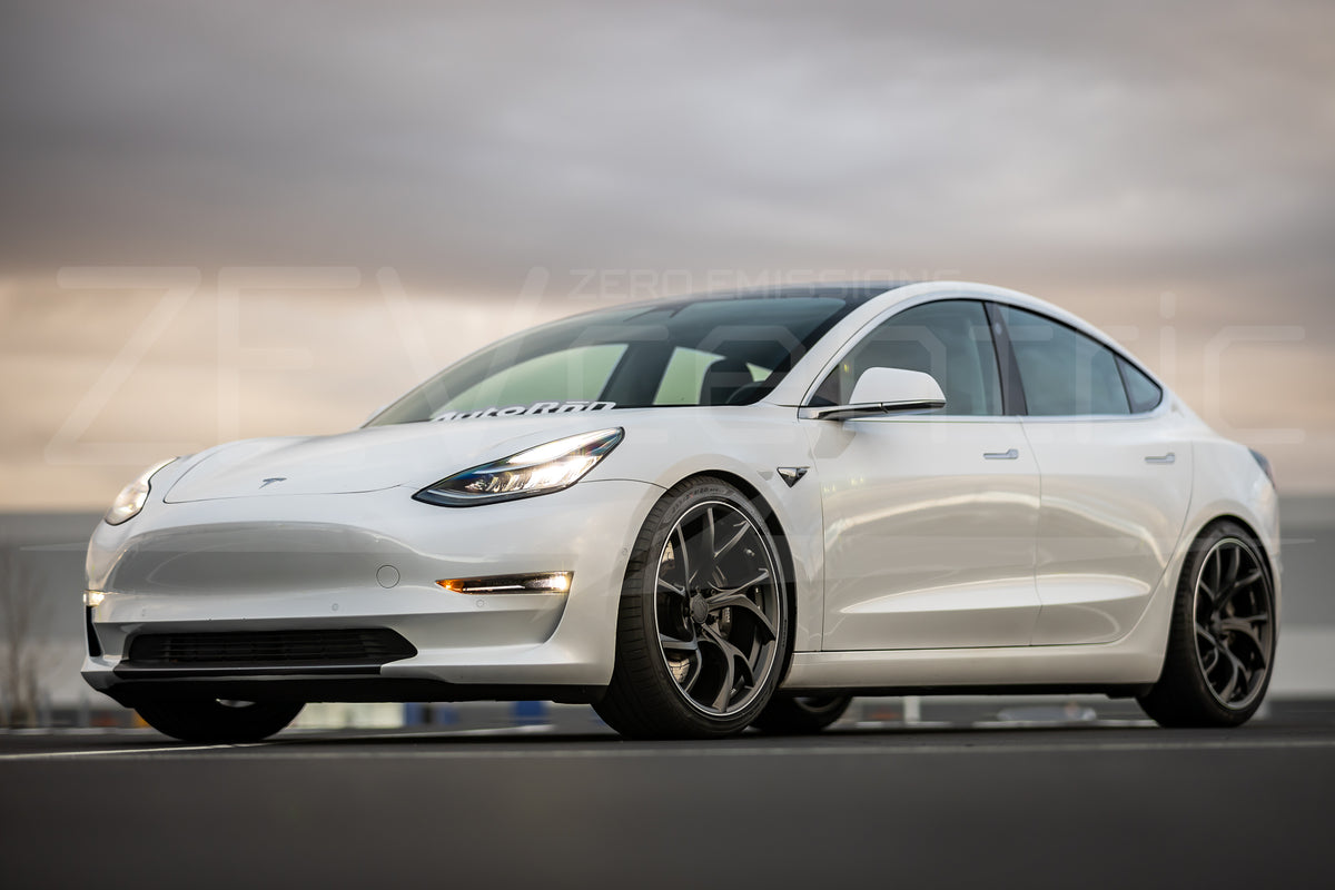 Rays VMF C-01 Tesla TM3/Y 20" (Set of four) Matte GunBlack / Rim Cut