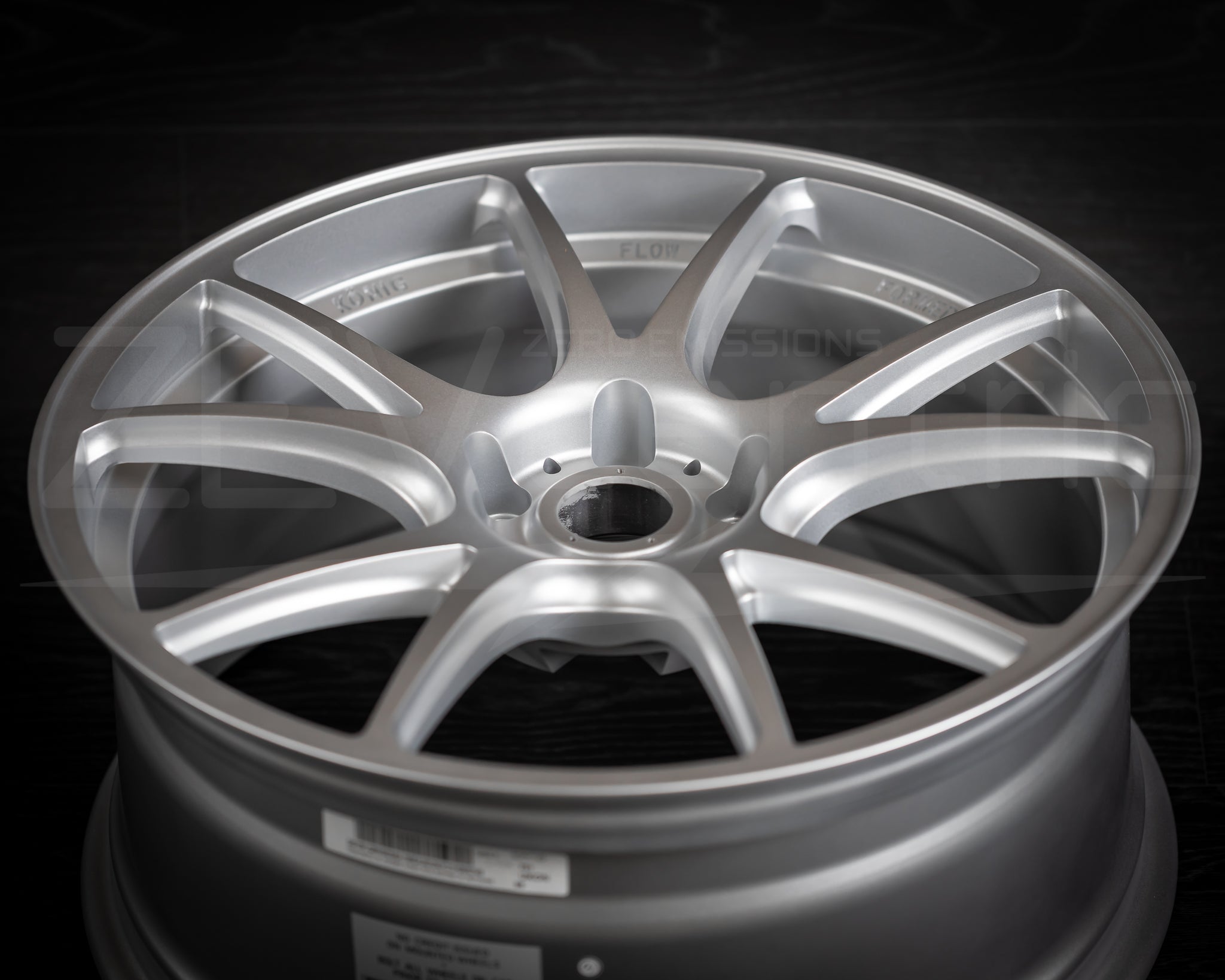 Model 3 Konig Freeform 19" Matte Silver (Set of four) Tire Package