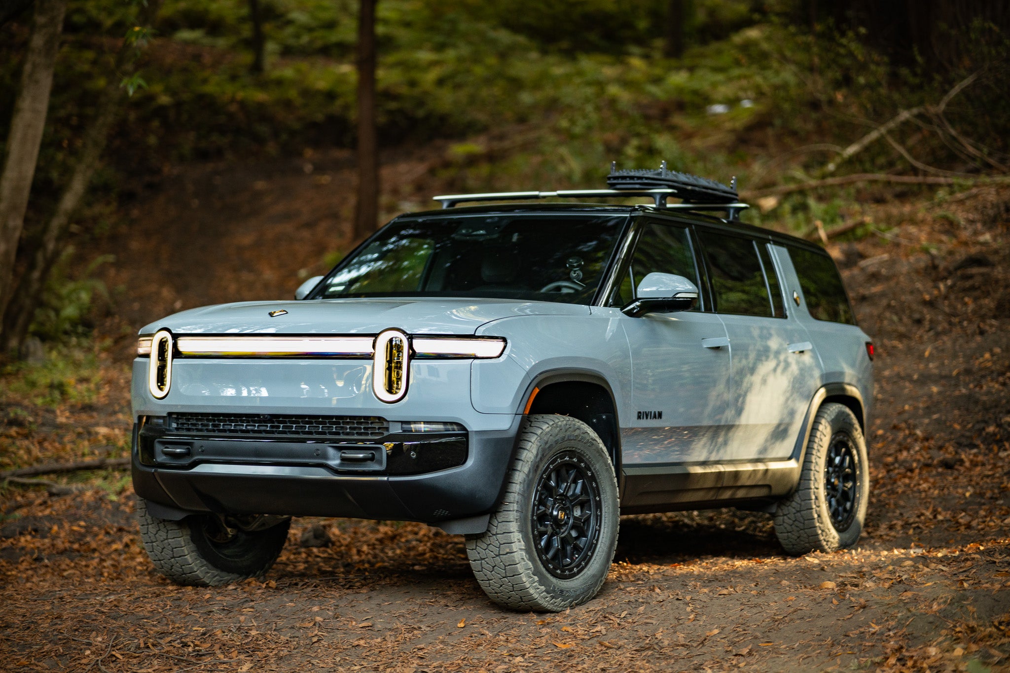 Rivian R1T / R1S R80B Rmaxx Beadlock Off Road 20" Forged Wheels by Team 1EV