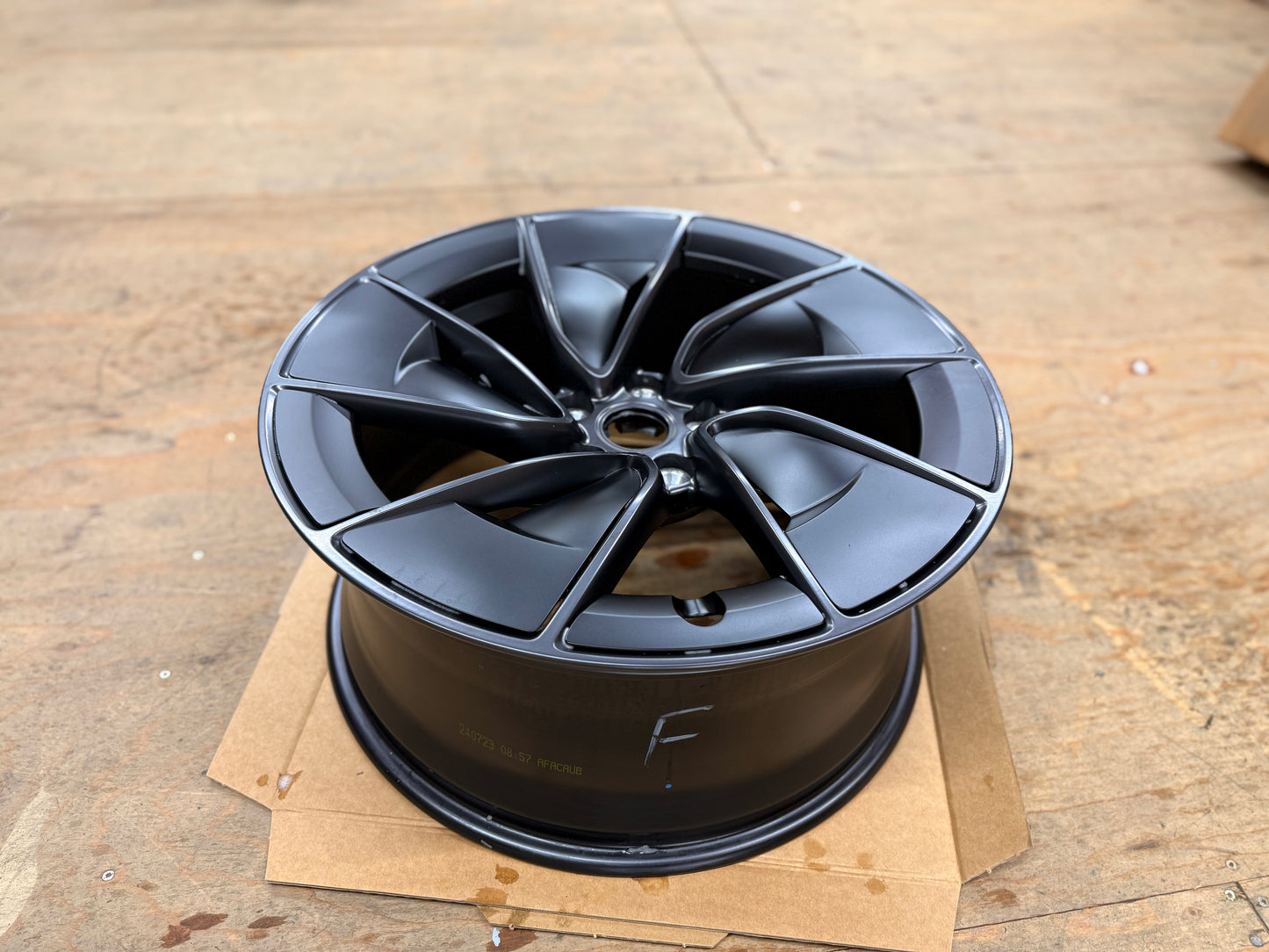 OEM Tesla Model 3 Warp 20" Replacement Wheel (Like new)