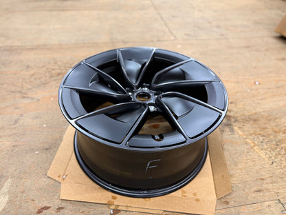 OEM Tesla Model 3 Warp 20" Replacement Wheel (Like new)