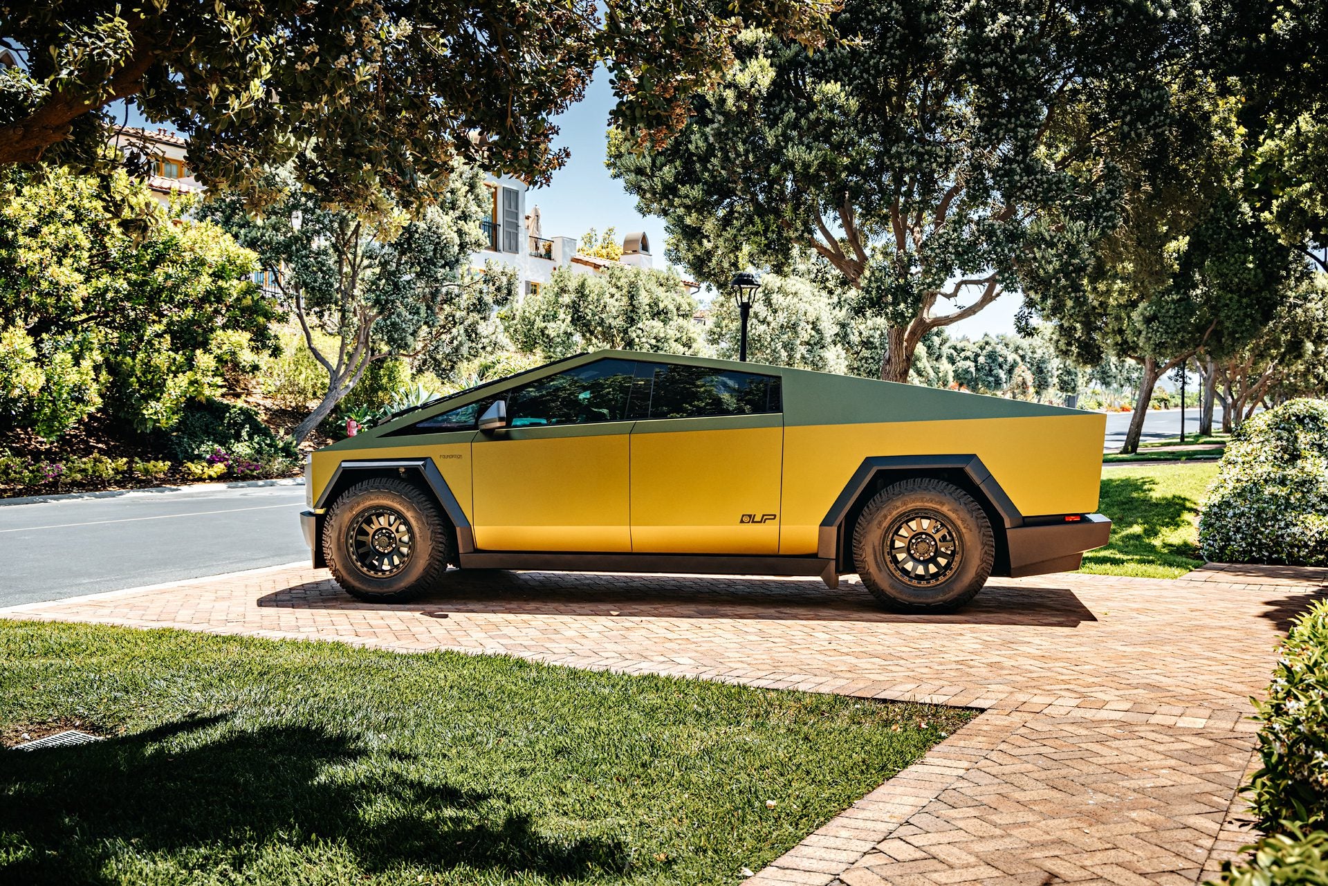UP-03 Beadlock Forged Wheels for Tesla Cybertruck – Unplugged Performance