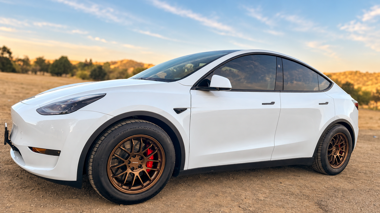ASPIRA AF-M 18-inch Dark Bronze wheels on white Tesla Model Y