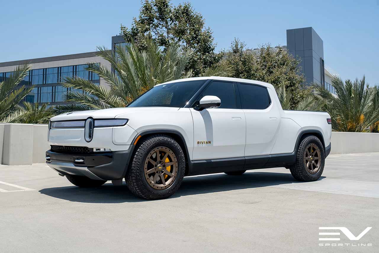 Team 1EV  - Rivian R1T/R1S R800 Compass 20" Flow Forged Wheels