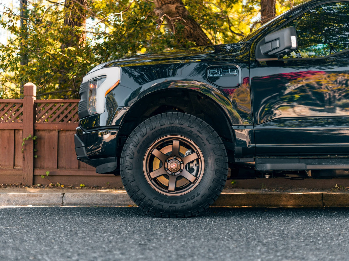 Rishie's Ford Lightning — gallery image 2