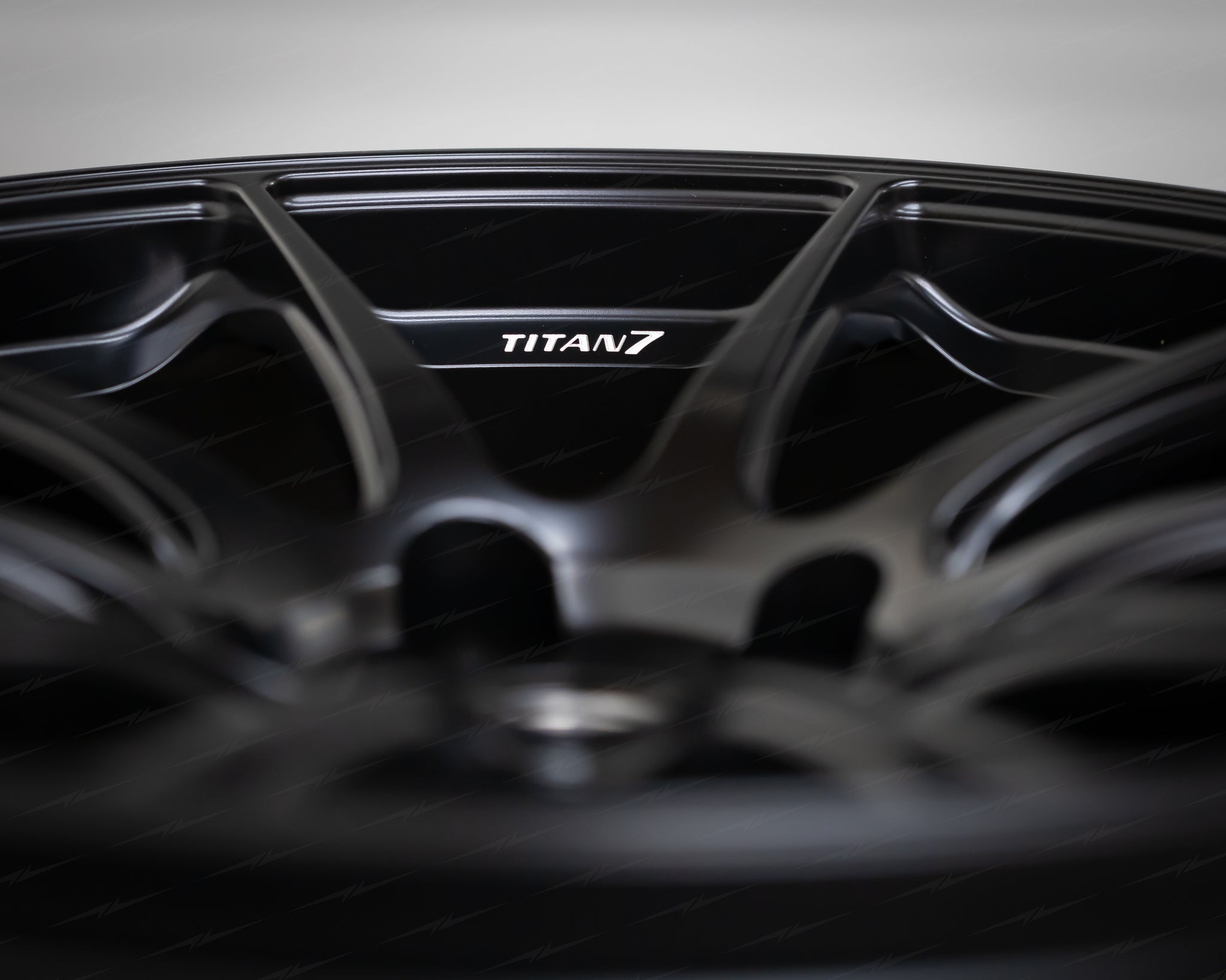 Titan7 T-R10 Tesla TM3/Y 19" (Set of four) Machine Black